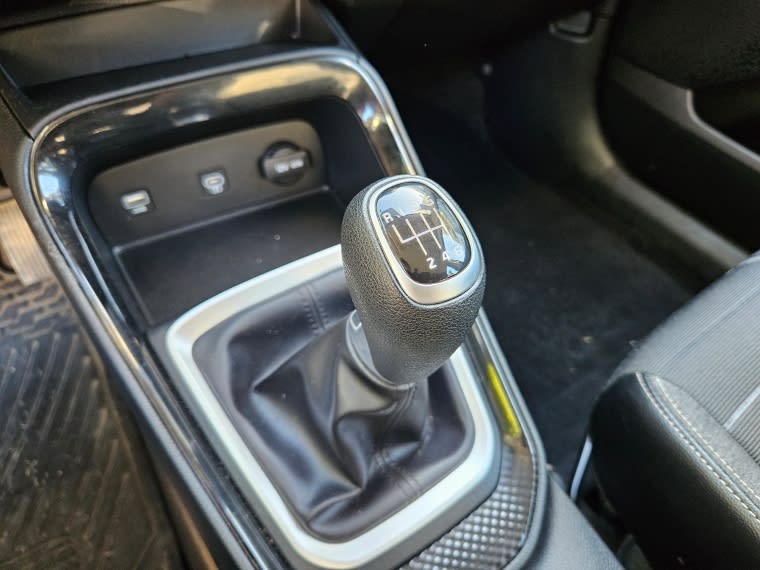 Kia Sonet Sonet Ex 4x2 Mt 1.5 año 2025