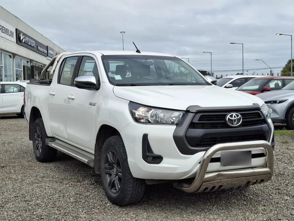 Toyota Hilux Doble Cabina 2.4 4x2 año 2021