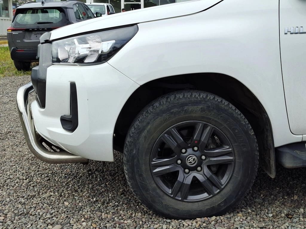 Toyota Hilux Doble Cabina 2.4 4x2 año 2021