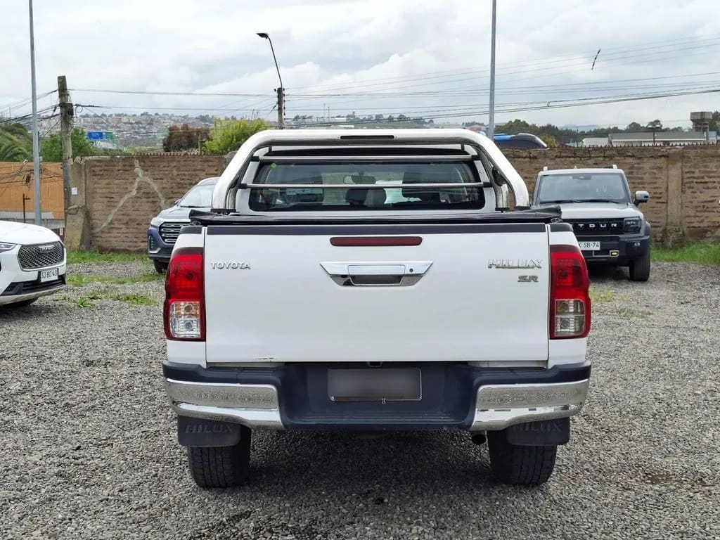 Toyota Hilux Doble Cabina 2.4 4x2 año 2021