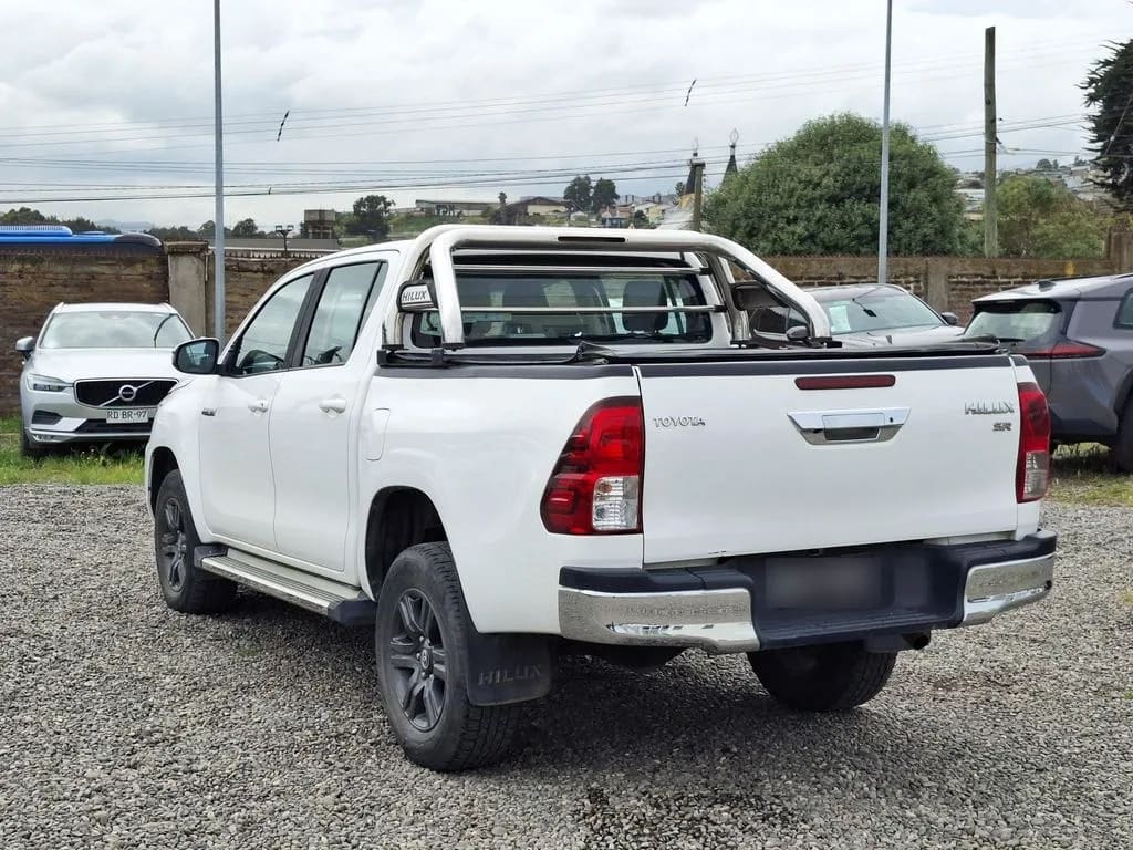 Toyota Hilux Doble Cabina 2.4 4x2 año 2021