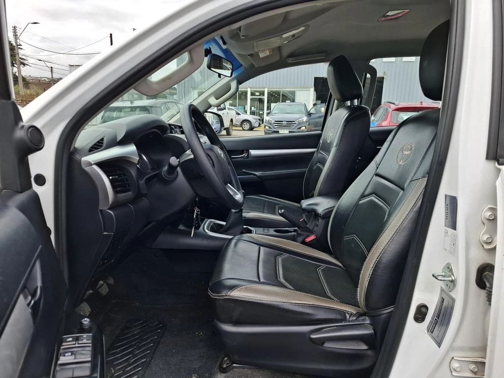 Toyota Hilux Doble Cabina 2.4 4x2 año 2021