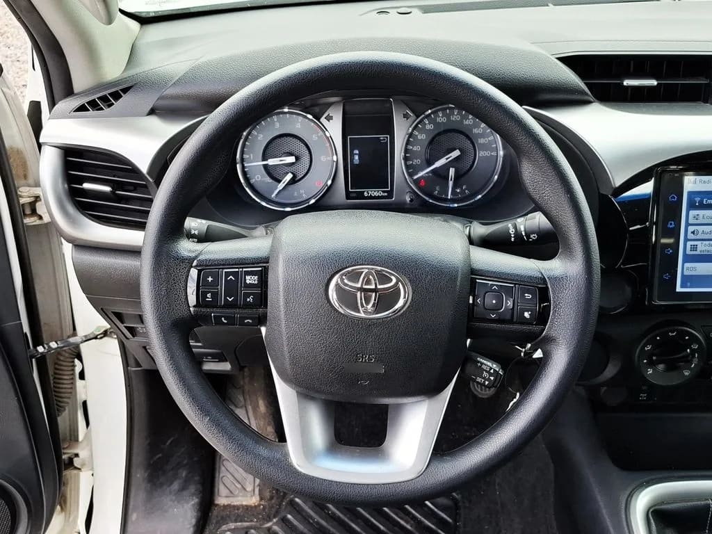 Toyota Hilux Doble Cabina 2.4 4x2 año 2021