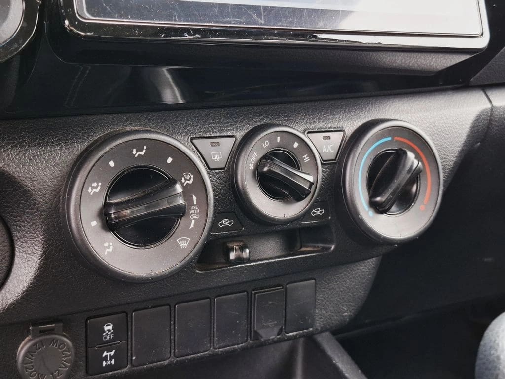 Toyota Hilux Doble Cabina 2.4 4x2 año 2021