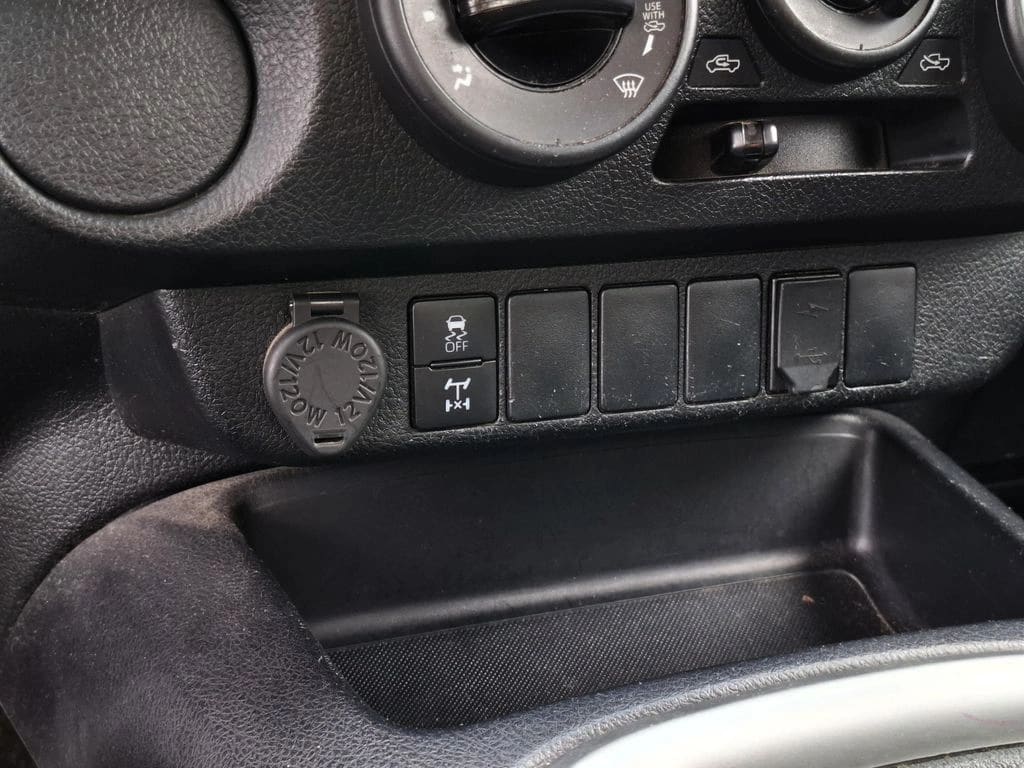 Toyota Hilux Doble Cabina 2.4 4x2 año 2021
