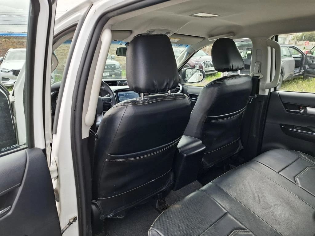 Toyota Hilux Doble Cabina 2.4 4x2 año 2021