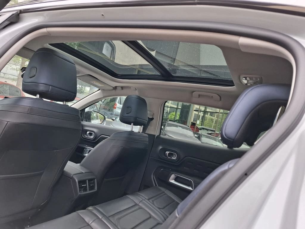 Citroen C5 Aircross Shine Bluehdi Cva8 Stt 1.5 Aut año 2025