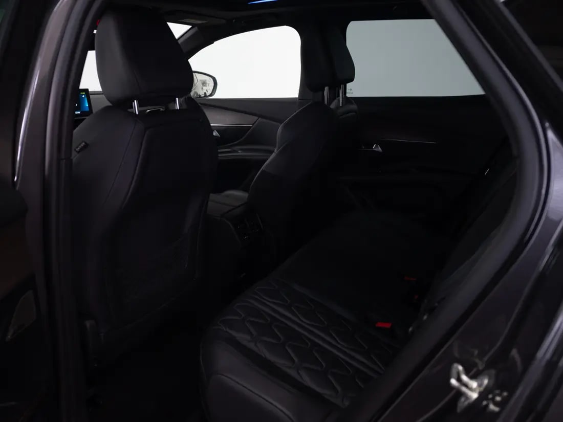 Peugeot 3008 3008 Hybrid 300 4x4 1.6 Aut año 2023