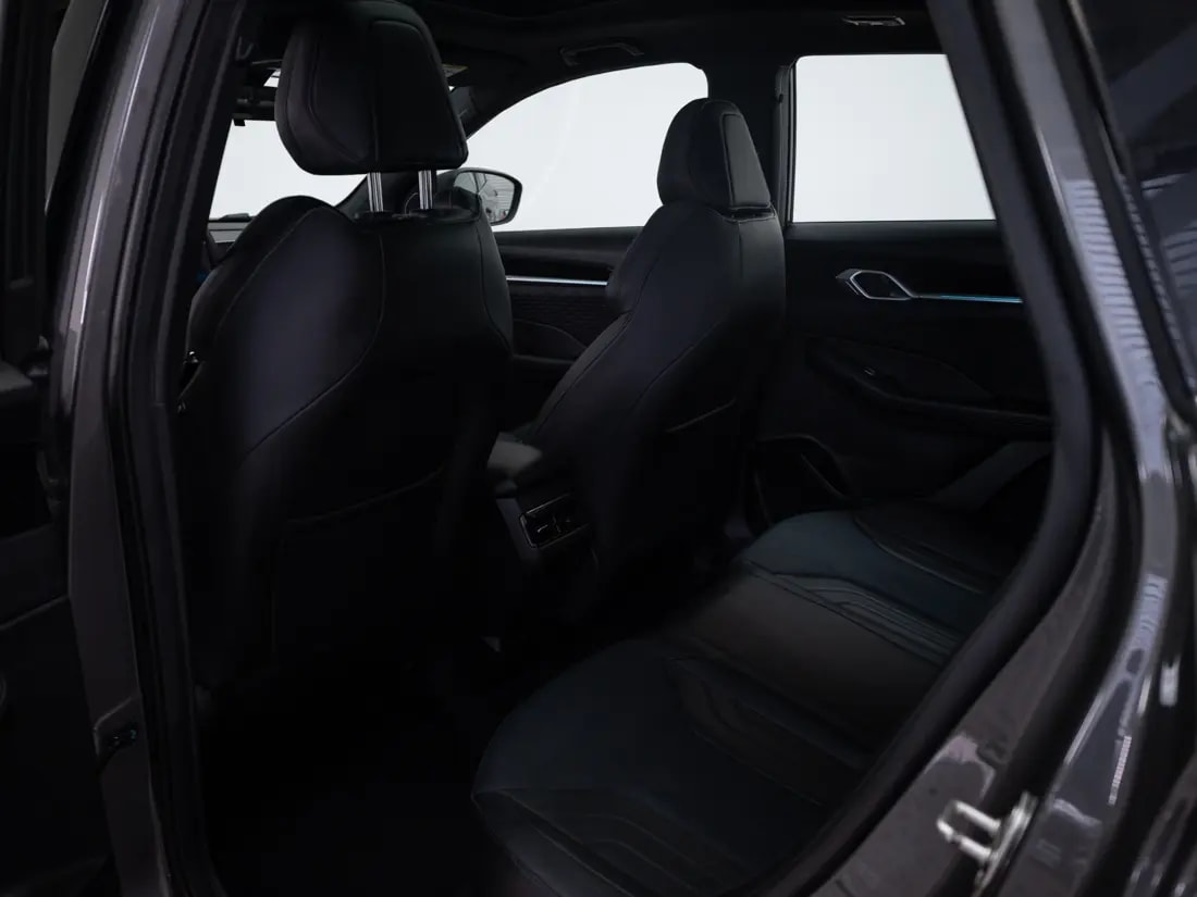 Geely Coolray 1.5 Sport 7dct At año 2025