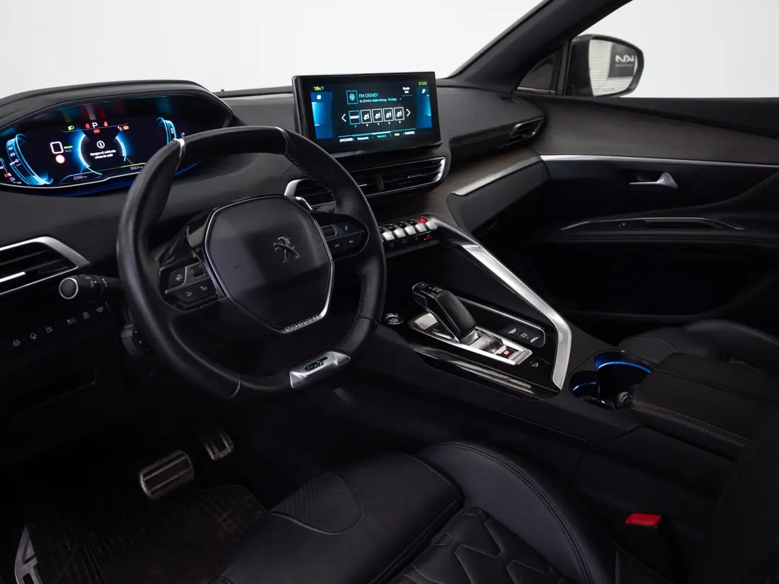 Peugeot 3008 3008 Hybrid 300 4x4 1.6 Aut año 2023