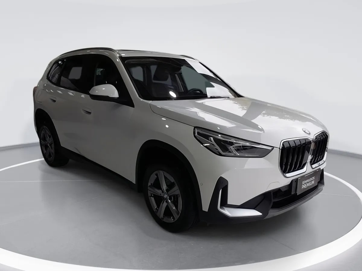 BMW X1 1.5t 18i Dynamic S-Drive 4x2 At 5p año 2025