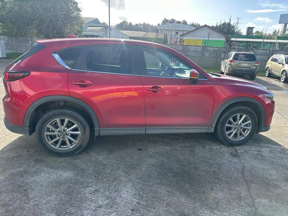 Mazda Cx-5 2.0 Core 2wd Mt 5p año 2023