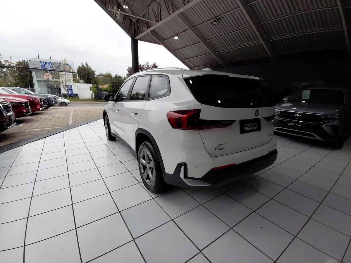 BMW X1 1.5t 18i Dynamic S-Drive 4x2 At 5p año 2025