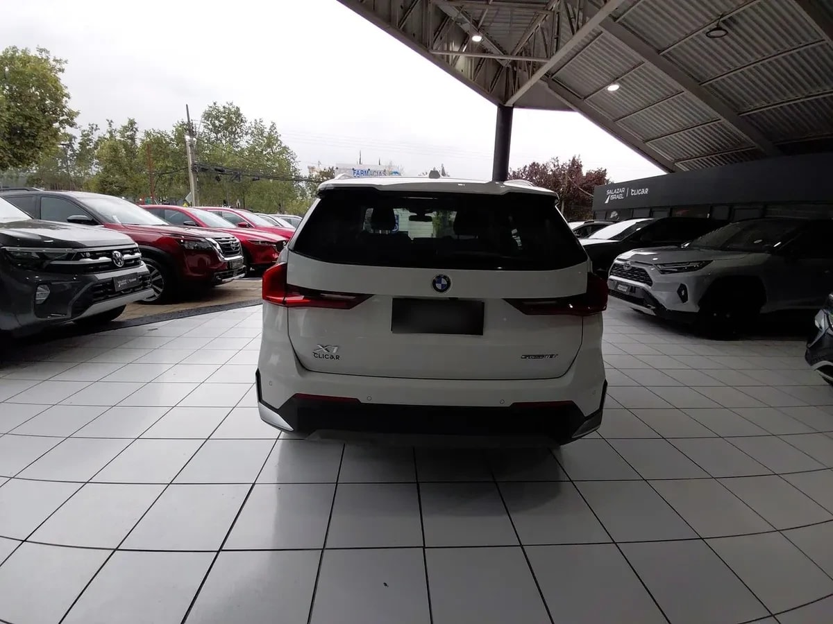 BMW X1 1.5t 18i Dynamic S-Drive 4x2 At 5p año 2025