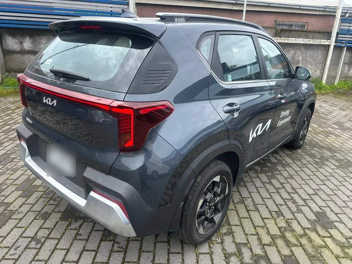 Kia Sonet 1.5 Ex 4x2 Ivt At 5p año 2026