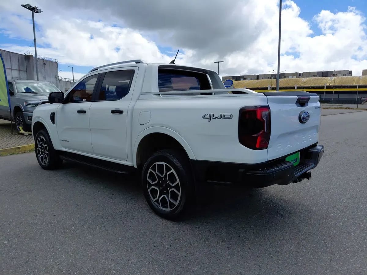 Ford Ranger 3.0 Ltd Diesel 4x4 Dob. Cab. At 4p año 2025