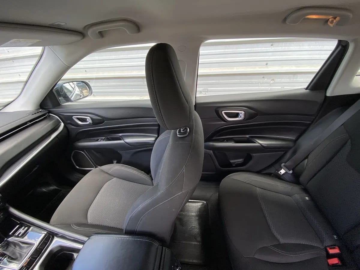 Jeep Compass 1.3 Sport 4x2 At 5p año 2024