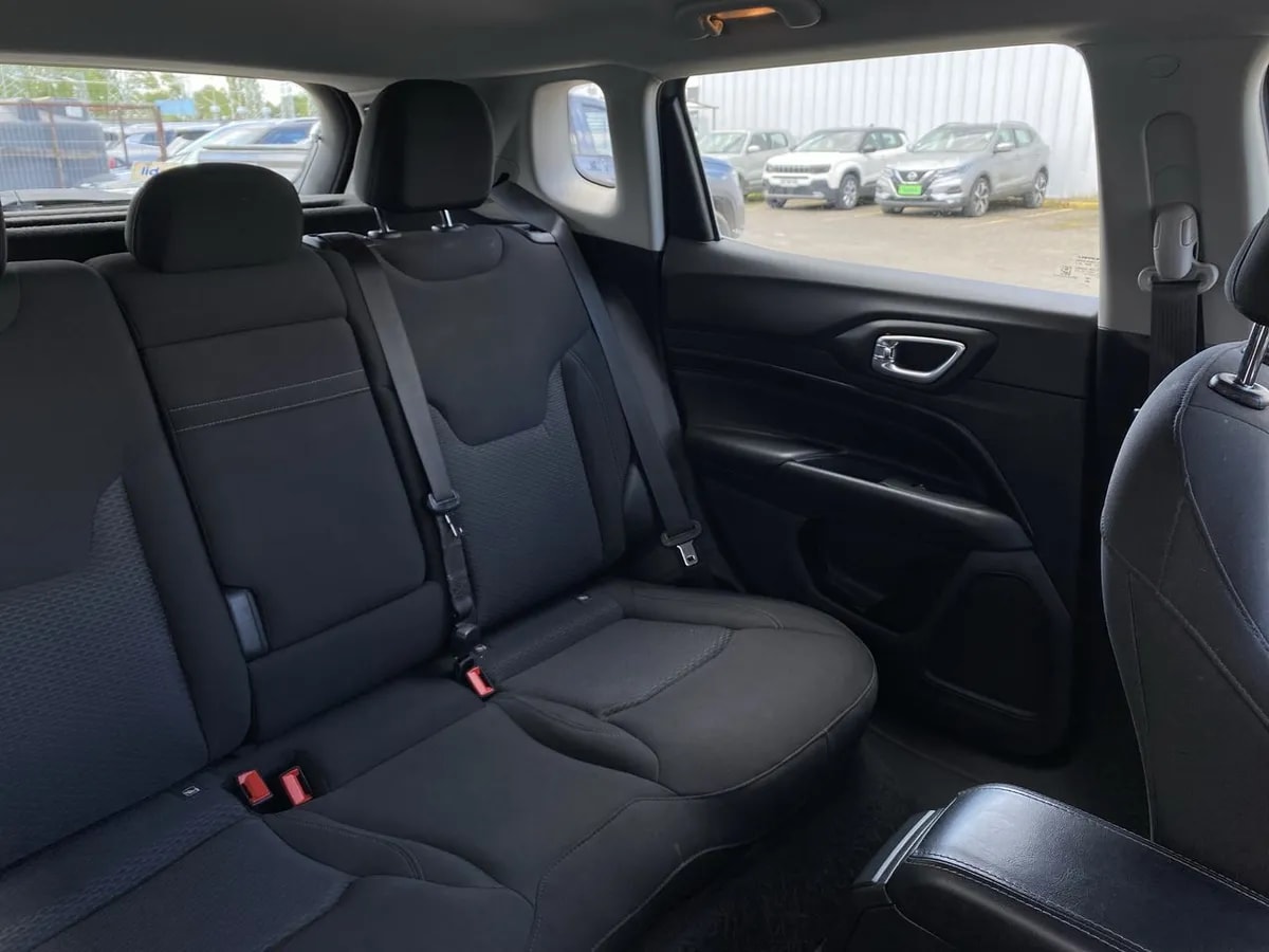 Jeep Compass 1.3 Sport 4x2 At 5p año 2024