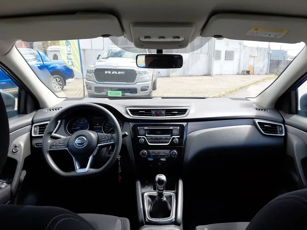 Nissan Qashqai 2.0 Advance 4x2 Mt 5p año 2020