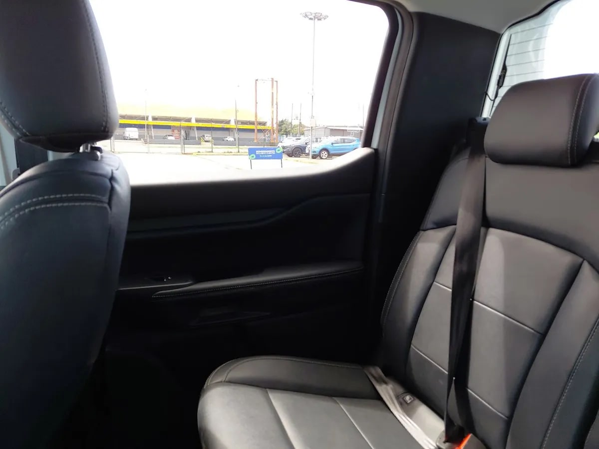 Ford Ranger 3.0 Ltd Diesel 4x4 Dob. Cab. At 4p año 2025