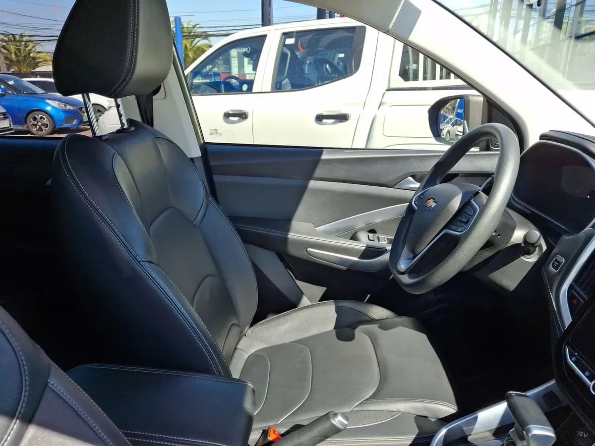 Chevrolet Captiva 1.5t Ltz R 4x2 Cvt At 5p año 2025