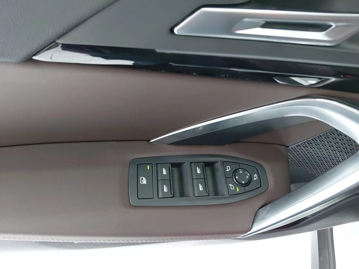 BMW X1 1.5t 18i Dynamic S-Drive 4x2 At 5p año 2025