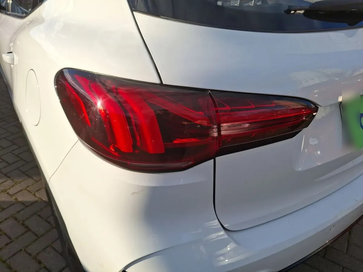 MG Hs 1.5t Dlx 2wd Dct At 5p año 2026
