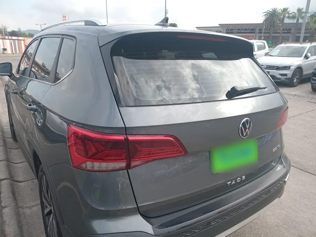 Volkswagen Taos 1.4 Tsi Highline 4x2 At 5p año 2022