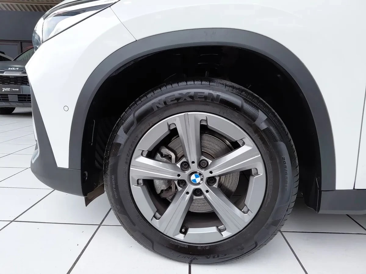 BMW X1 1.5t 18i Dynamic S-Drive 4x2 At 5p año 2025