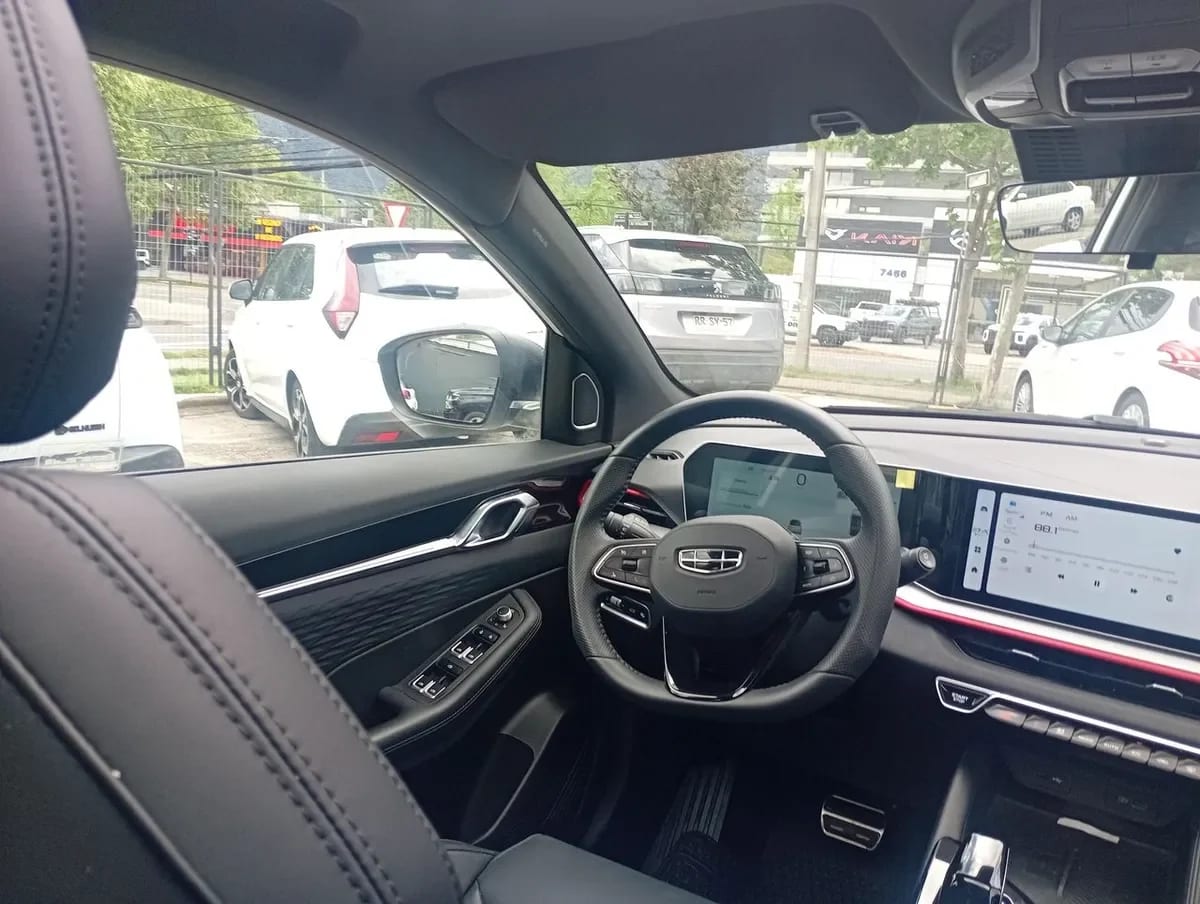 Geely Coolray 1.5 Gf Sport 4x2 At 5p año 2026