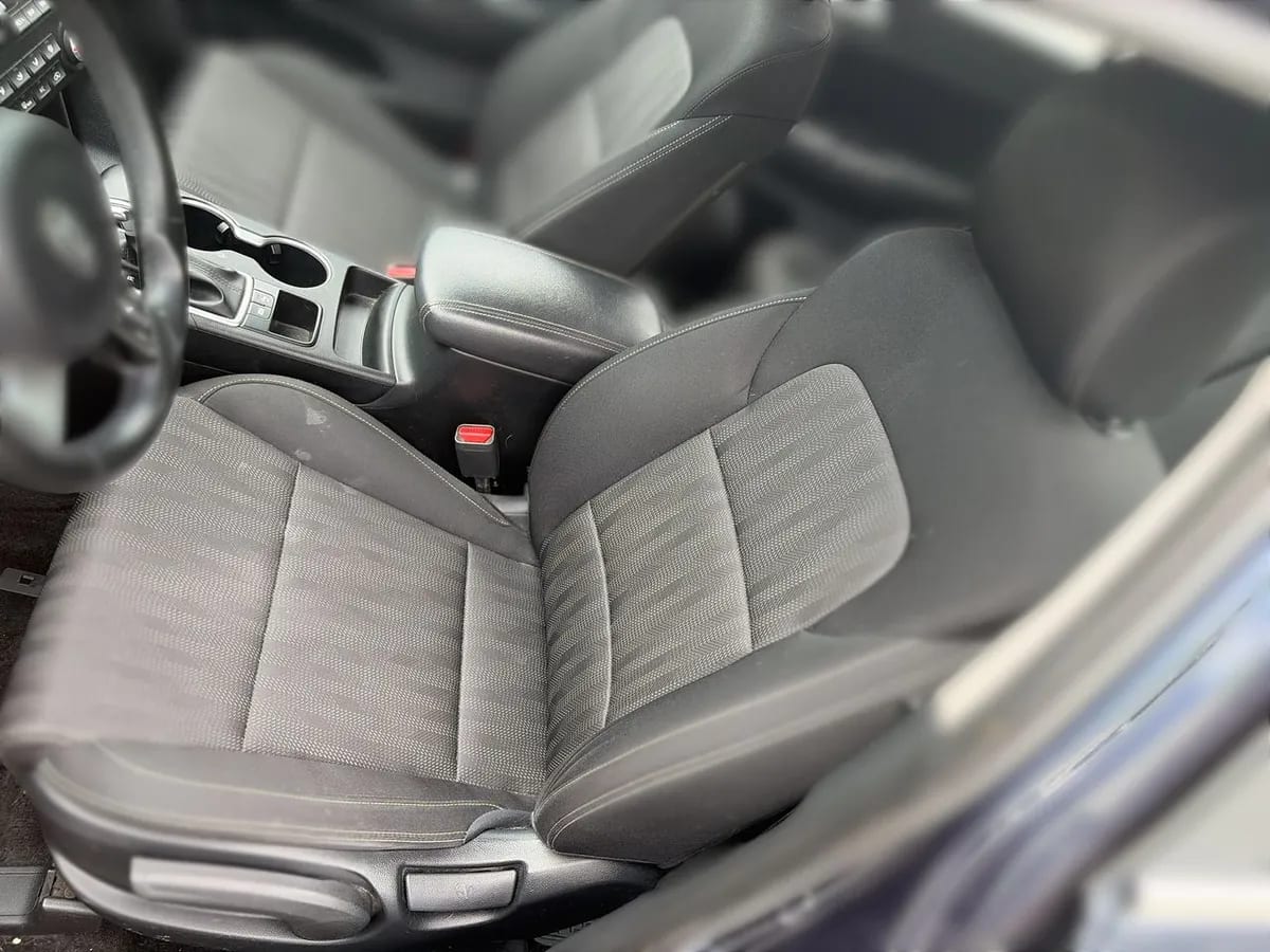 Kia Sportage 2.0 Lx 2wd 6at 5p año 2021