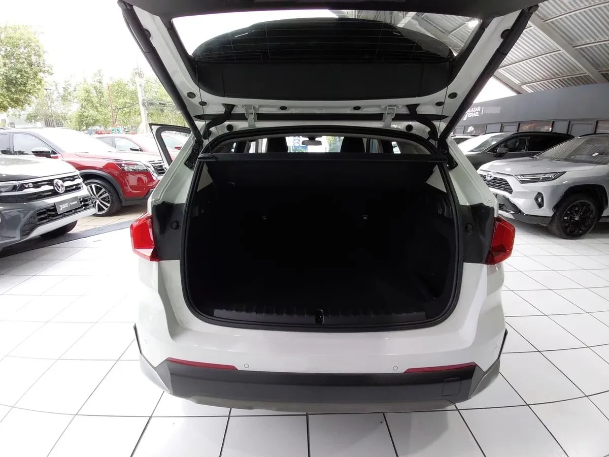 BMW X1 1.5t 18i Dynamic S-Drive 4x2 At 5p año 2025