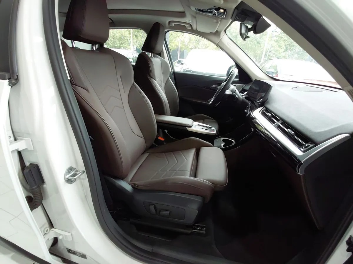 BMW X1 1.5t 18i Dynamic S-Drive 4x2 At 5p año 2025