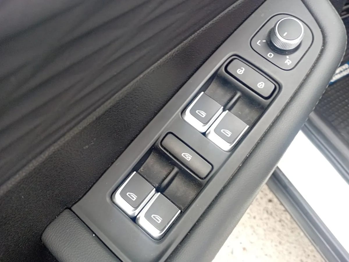 Geely Coolray 1.5 Gf Sport 4x2 At 5p año 2026