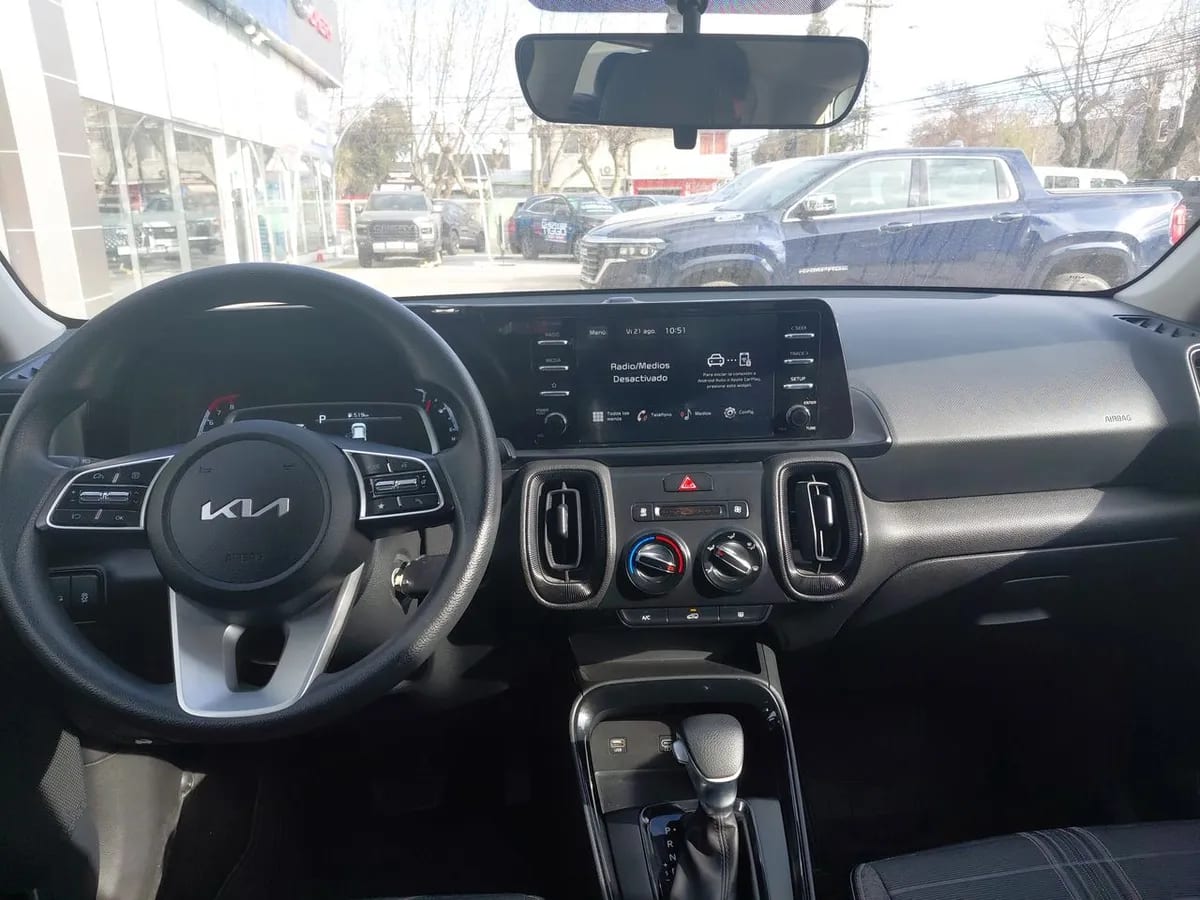 Kia Sonet 1.5 Ex 4x2 Ivt Ri At 5p año 2025