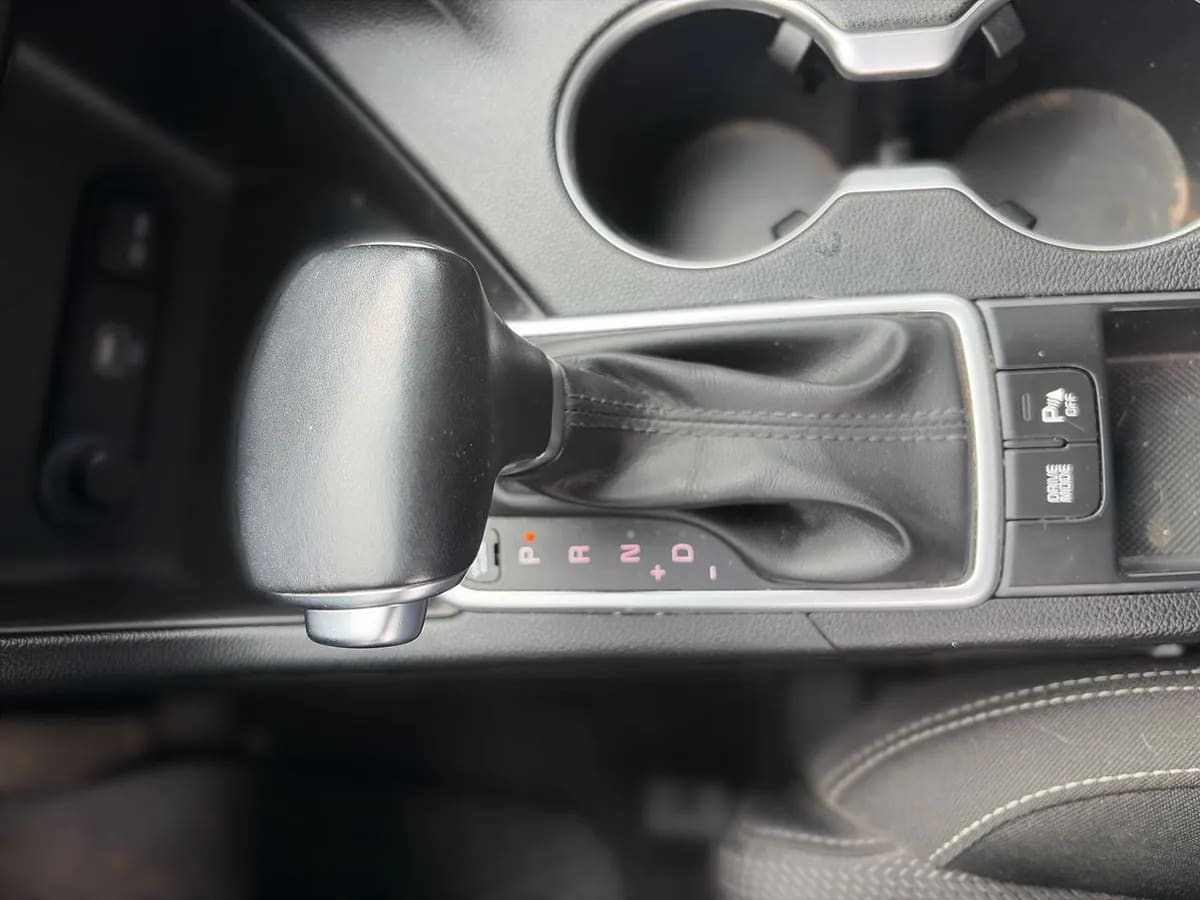 Kia Sportage 2.0 Lx 2wd 6at 5p año 2021