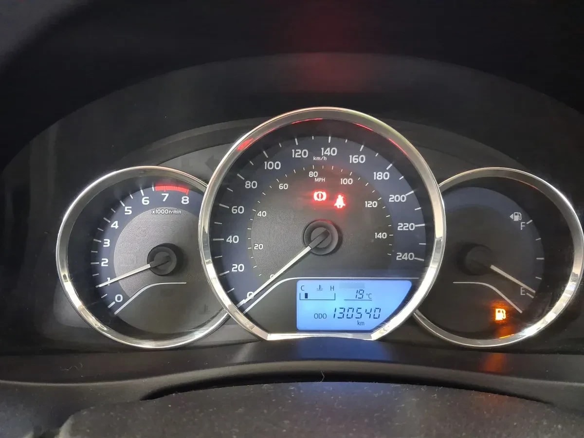 Toyota Corolla 1.8 Gl 4x2 Mt 4p año 2017