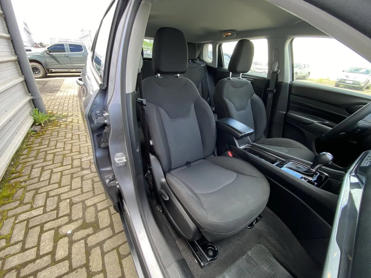 Jeep Compass 1.3 Sport 4x2 At 5p año 2024