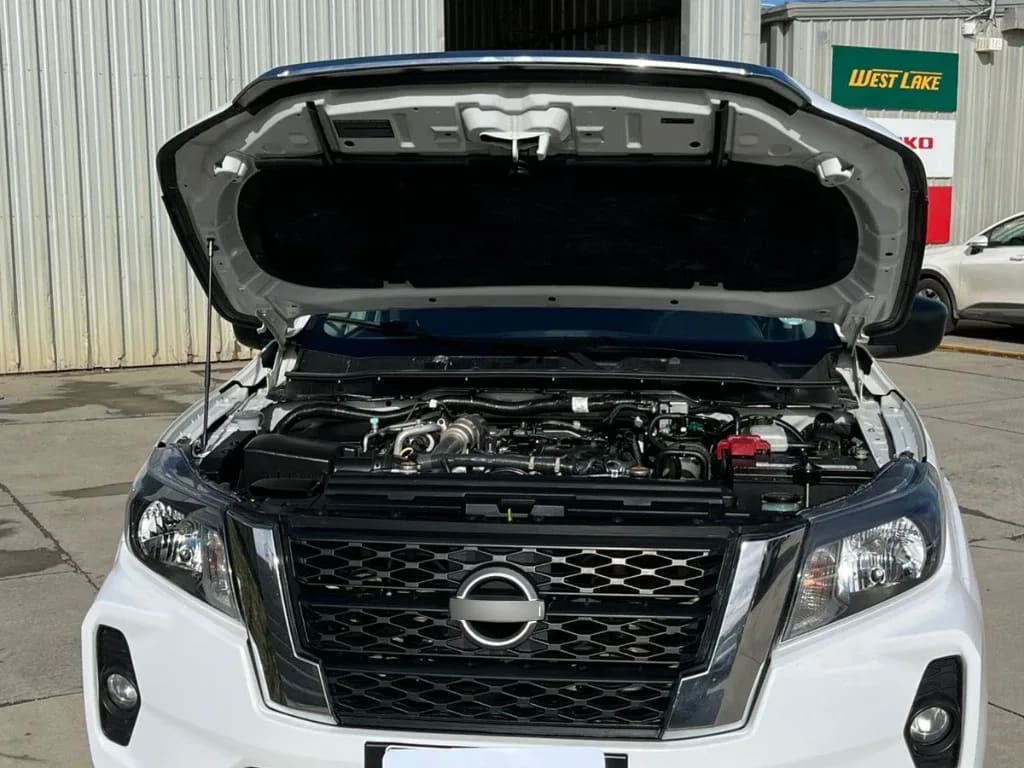 Nissan Navara Navara Dc 4x4 2.3tdi Se año 2022