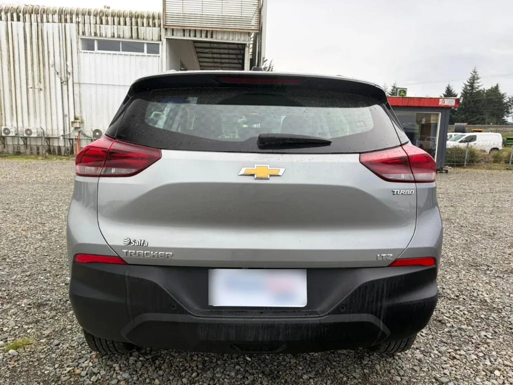 Chevrolet Tracker 1.2t Ltz R 4x2 At 5p año 2025