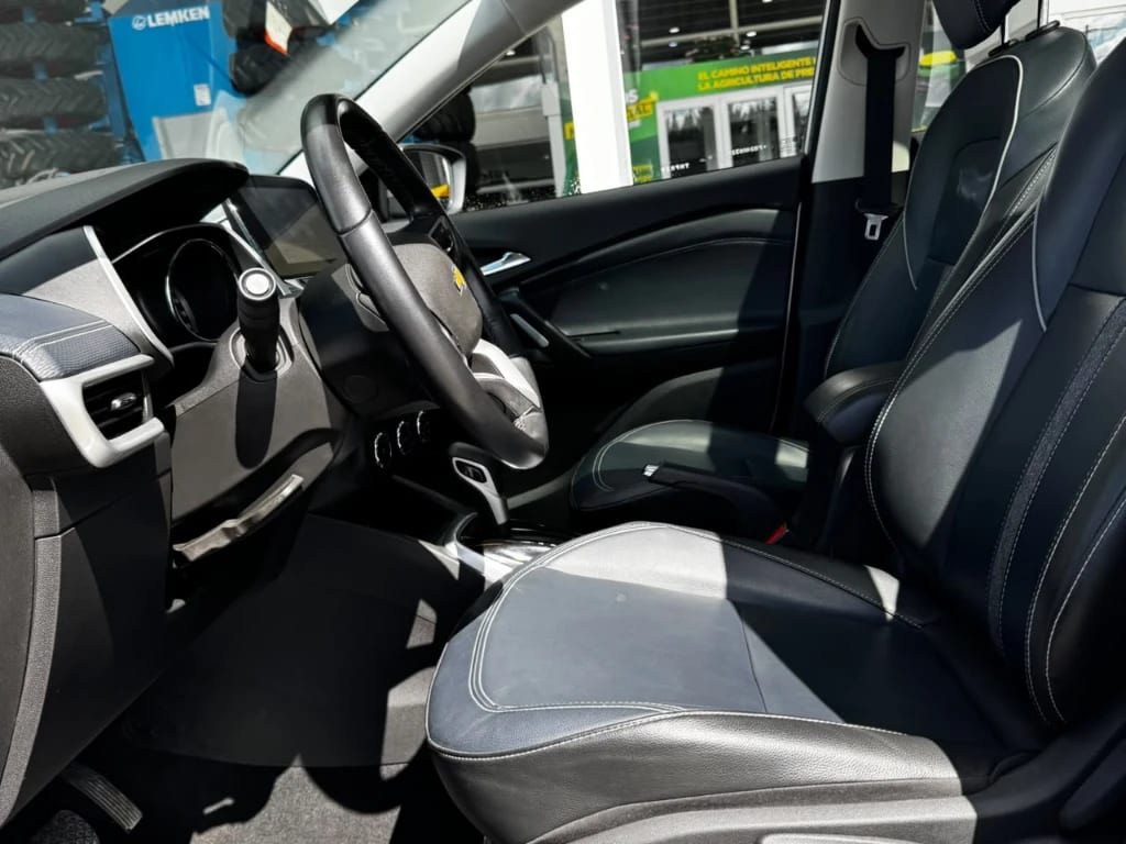 Chevrolet Tracker 1.2t Premier At P2 Onstar año 2024