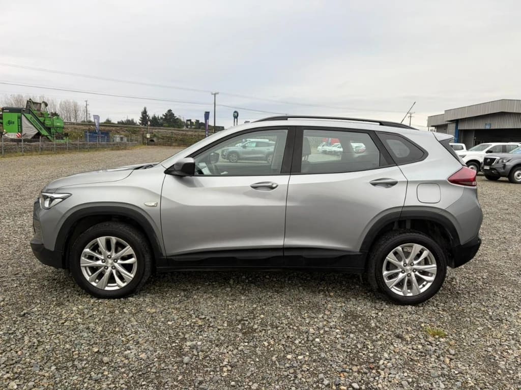 Chevrolet Tracker 1.2t Ltz R 4x2 At 5p año 2025
