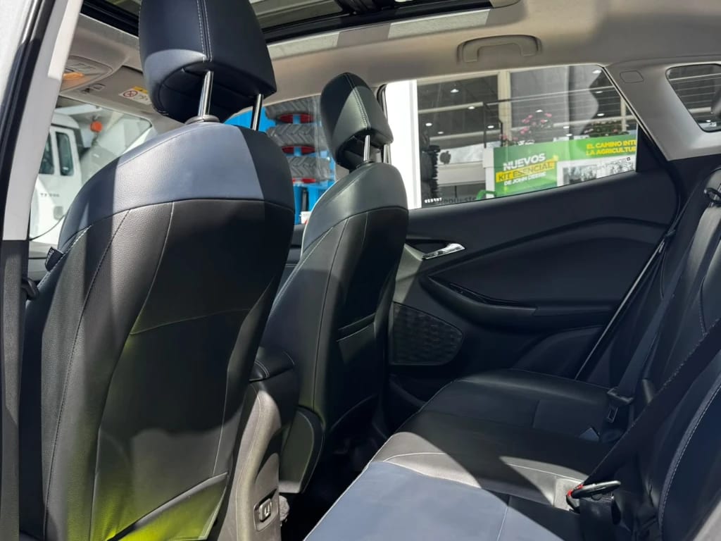 Chevrolet Tracker 1.2t Premier At P2 Onstar año 2024