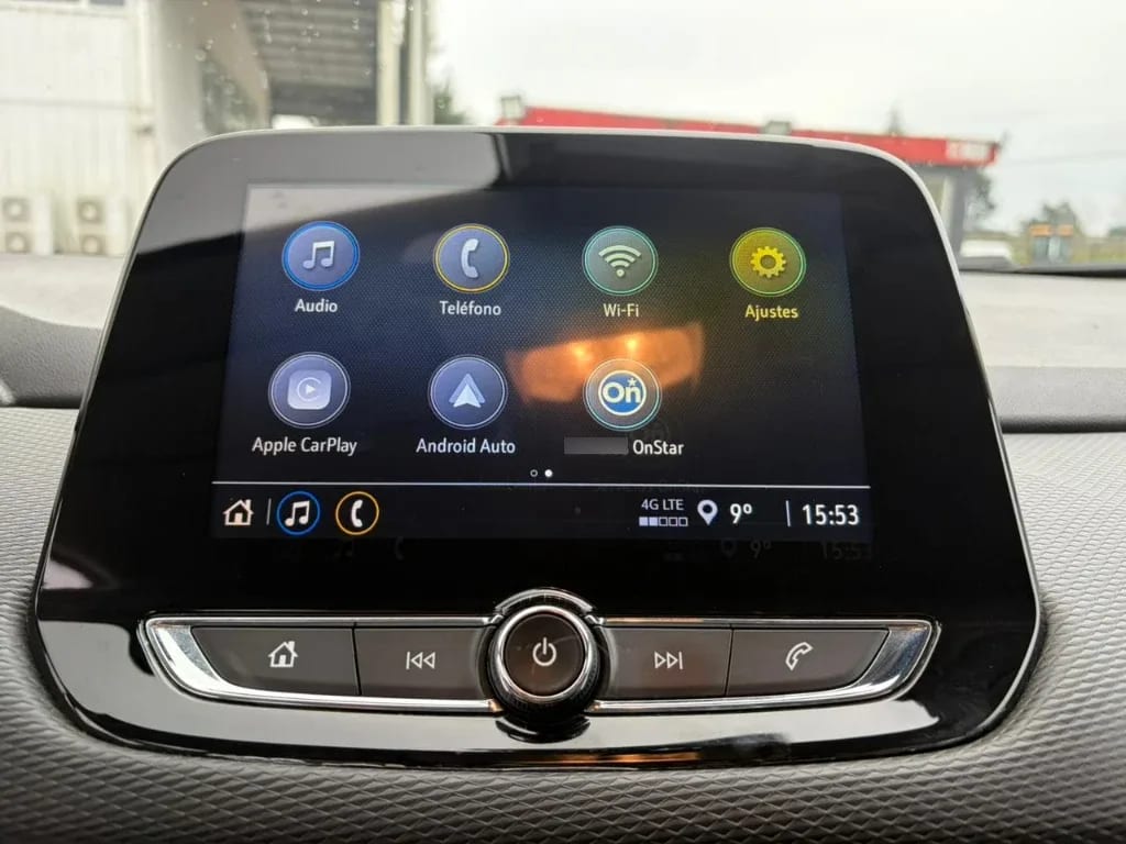Chevrolet Tracker 1.2t Ltz R 4x2 At 5p año 2025