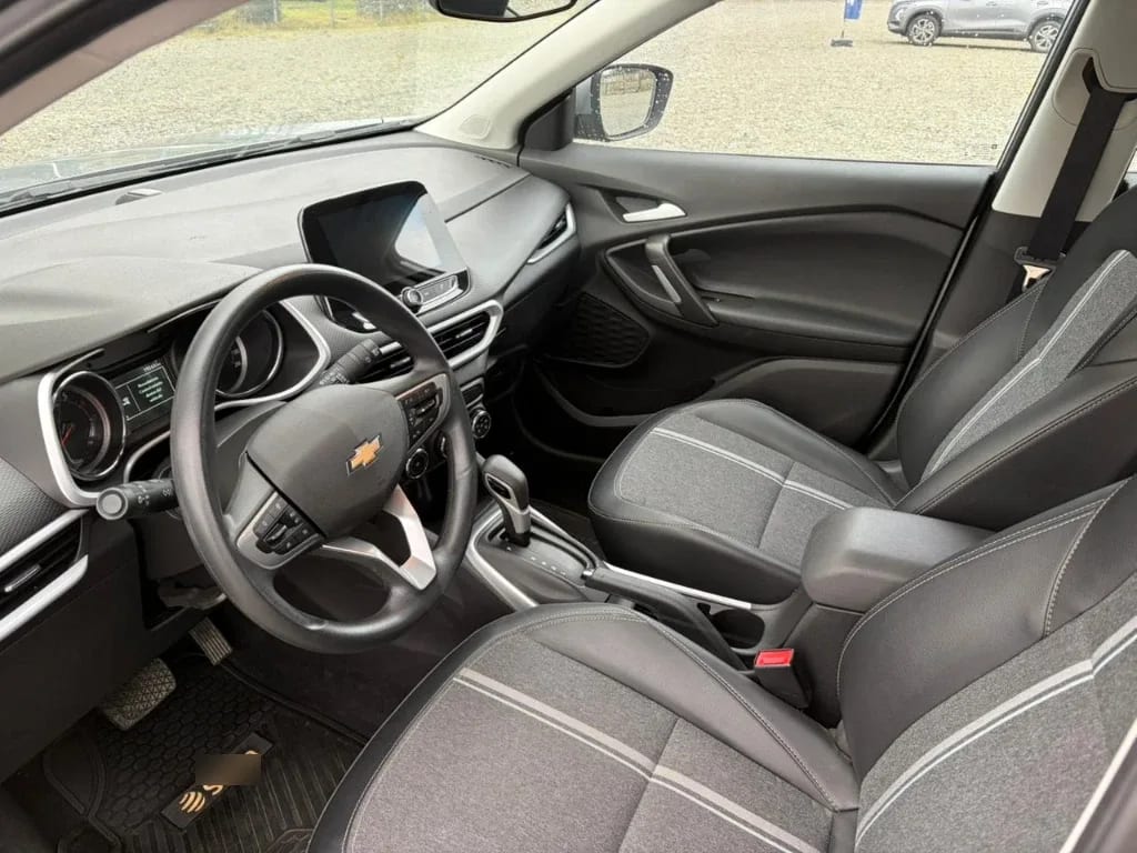 Chevrolet Tracker 1.2t Ltz R 4x2 At 5p año 2025
