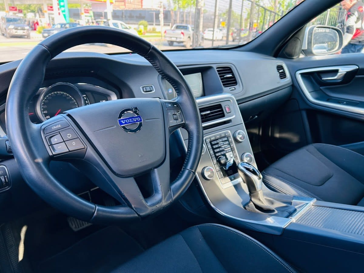 Volvo S60 D2 At Diesel año 2019