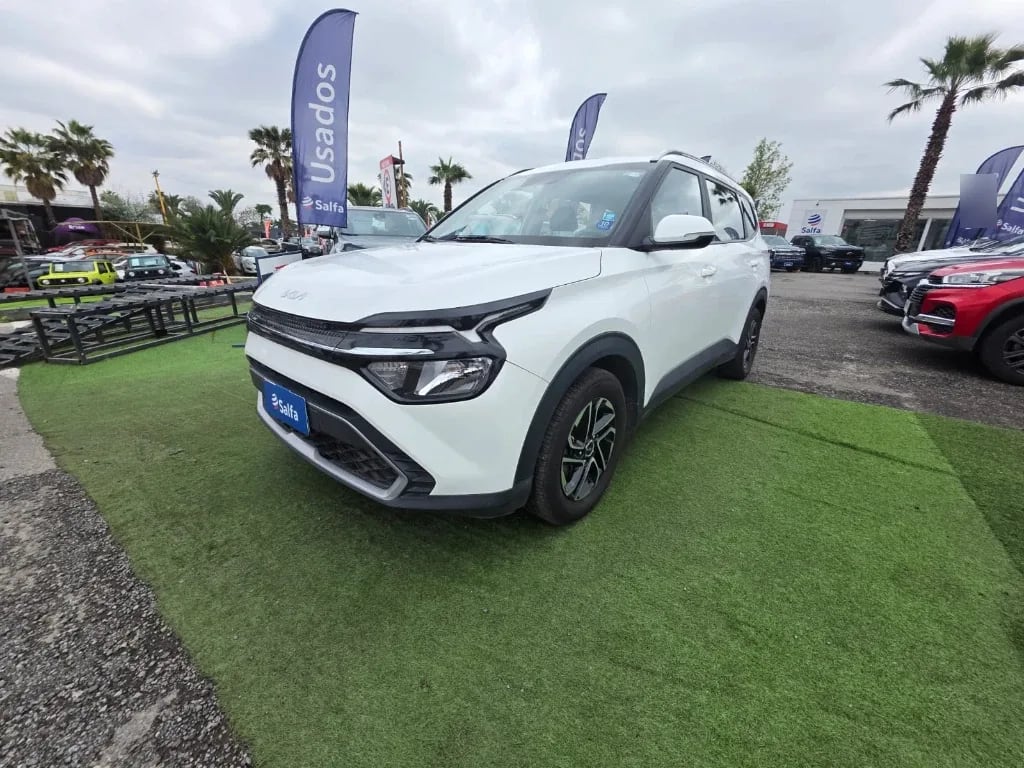 Kia Carens Ex 1.4 Aut año 2022