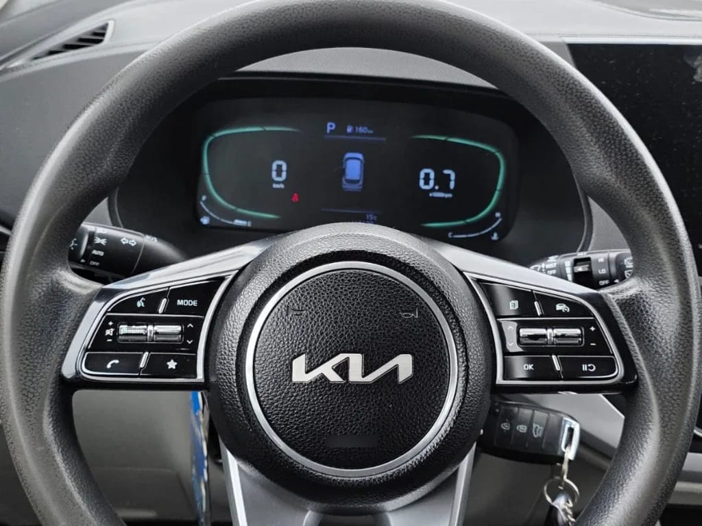 Kia Carens Ex 1.4 Aut año 2022