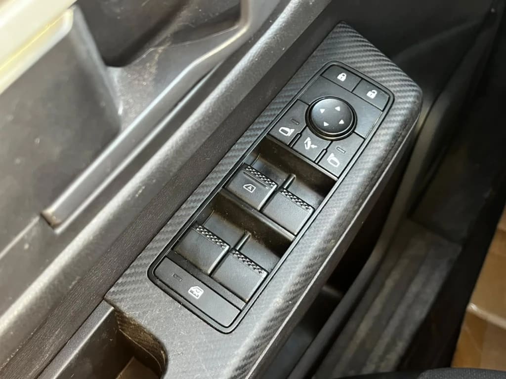 Mitsubishi L200 Katana D/c 2.4 Tdi Mt Xrt 4x4 año 2023