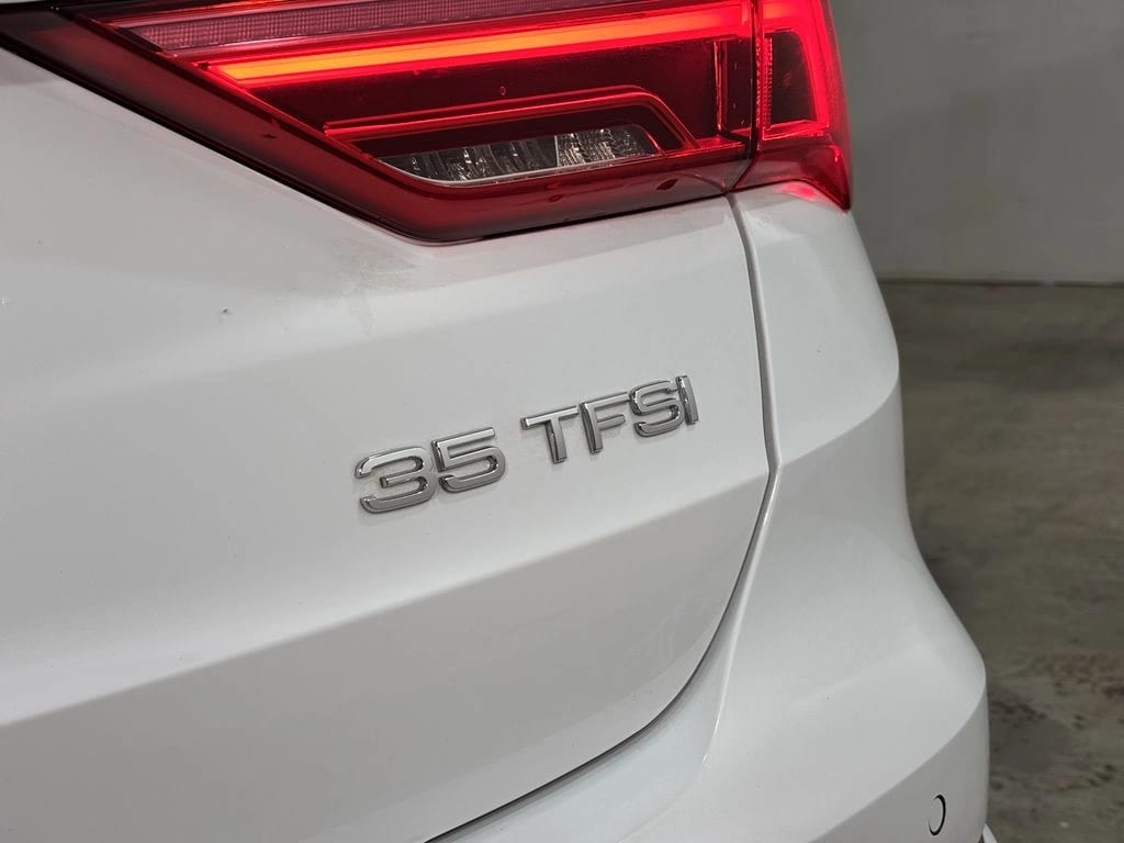 Audi Q3 35 Tfsi 1.4 Aut S-Line año 2024